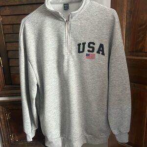 SHEIN Gray USA Flag Half-Zip Men's Sweater